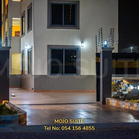 Mojo Apartment, テマ エクステリア 写真